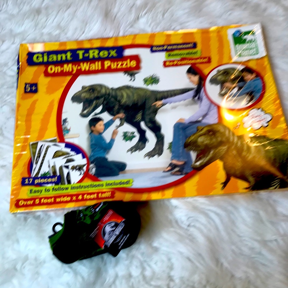 Giant T Rex Dinosaur wall sticker puzzle & Jurassic World socks both new!